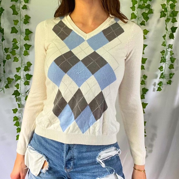 Cream, gray, and blue argyle sweater - Picture 2 of 5
